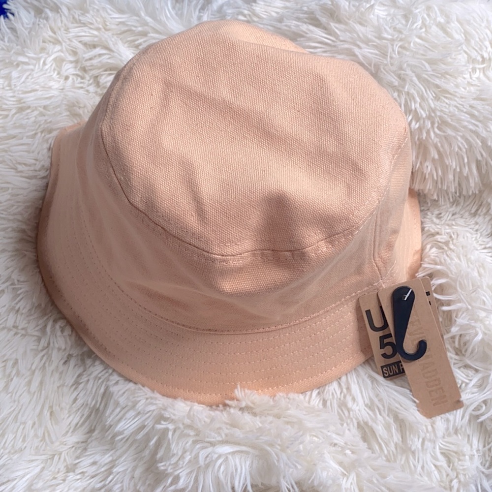 Steve Madden Peach Coral Orange Bucket Hat
